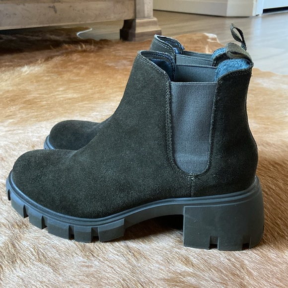 Chunky heel ankle boots - Picture 3 of 7